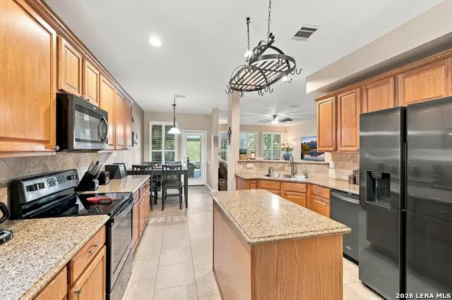 264 BRUSH TRAIL BND Cibolo, TX 78108