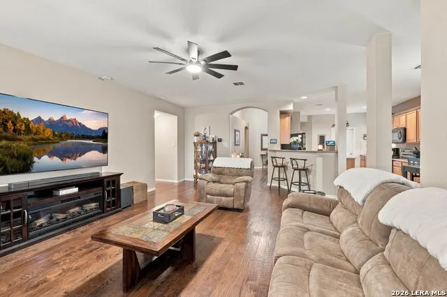 264 BRUSH TRAIL BND Cibolo, TX 78108
