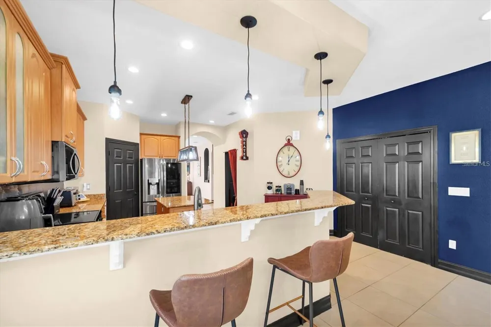 8930 NEWPORT AVENUE Tampa, FL 33604