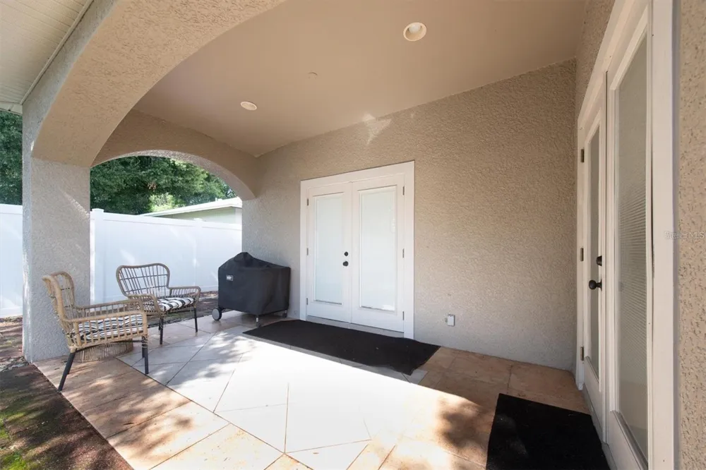 8930 NEWPORT AVENUE Tampa, FL 33604