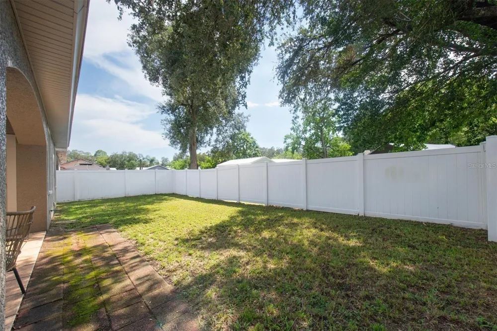8930 NEWPORT AVENUE Tampa, FL 33604