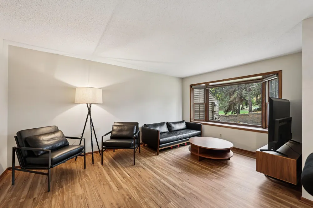 320 Karen Lane NE Columbia Heights, MN 55421