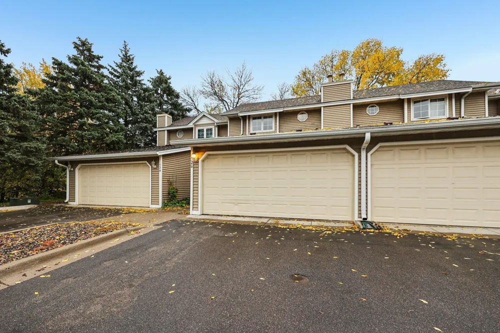 320 Karen Lane NE Columbia Heights, MN 55421
