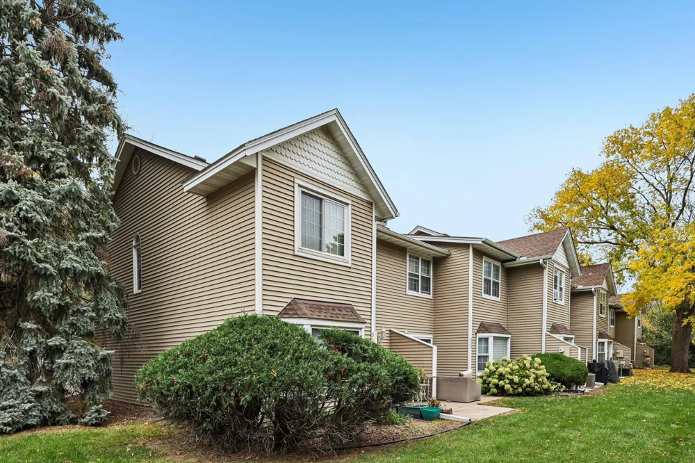 320 Karen Lane NE Columbia Heights, MN 55421