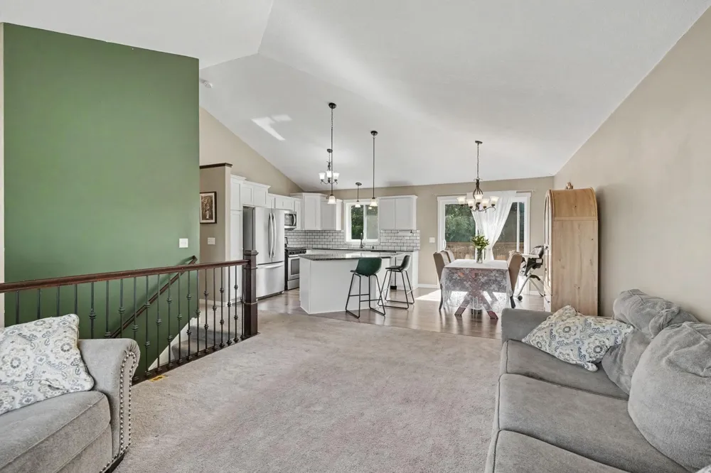 707 Hickory Street SW Isanti, MN 55040