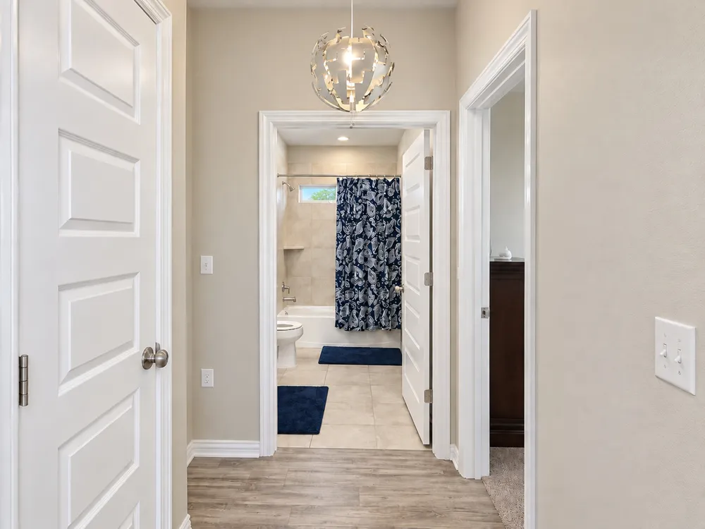 8816 Sikes Way Austin, TX 78747