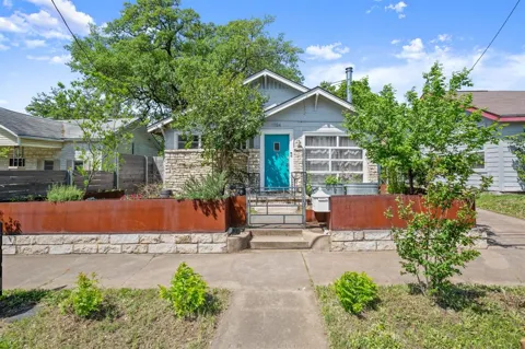 1184 Navasota Street