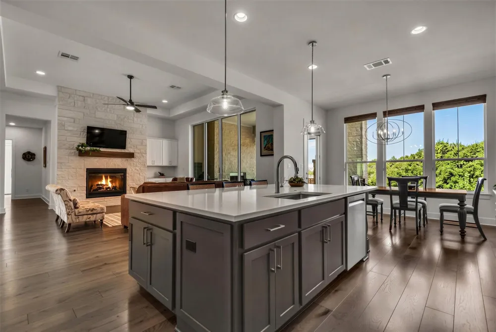 120 Onion Creek Lane Driftwood, TX 78619