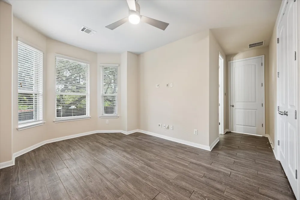 3302 Mossy Grove Court Cedar Park, TX 78613