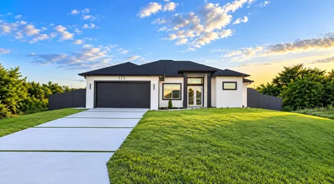 363 PINAFORE AVENUE