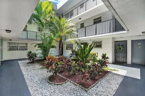 2496 SW 17th Avenue #5205