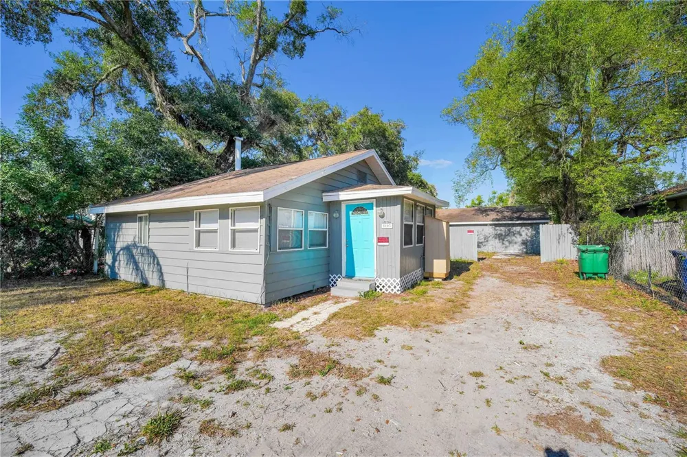 8103 BROOKS STREET Tampa, FL 33604