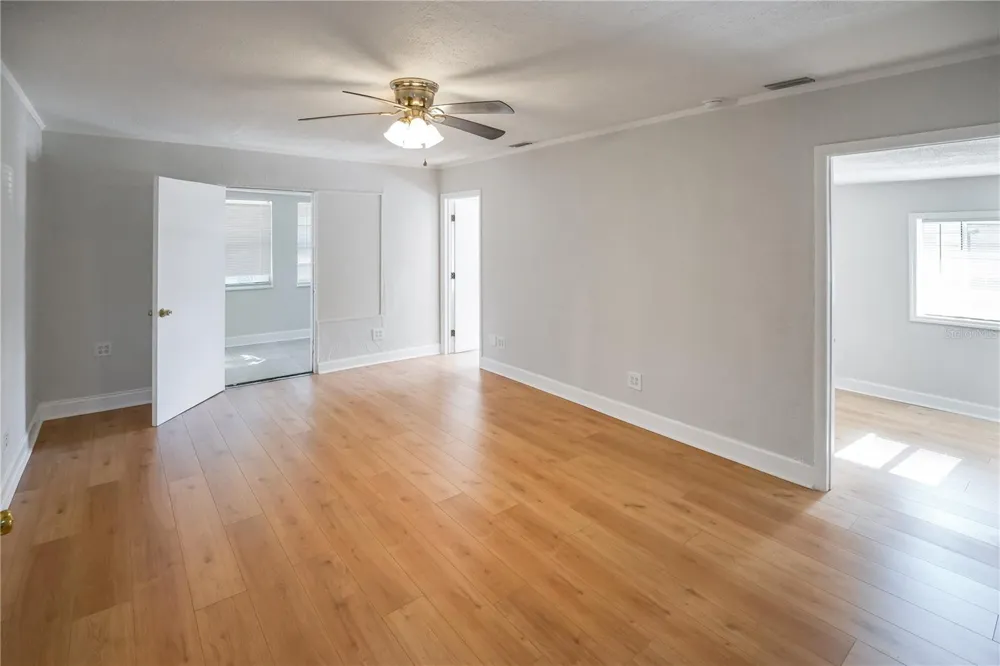 8103 BROOKS STREET Tampa, FL 33604