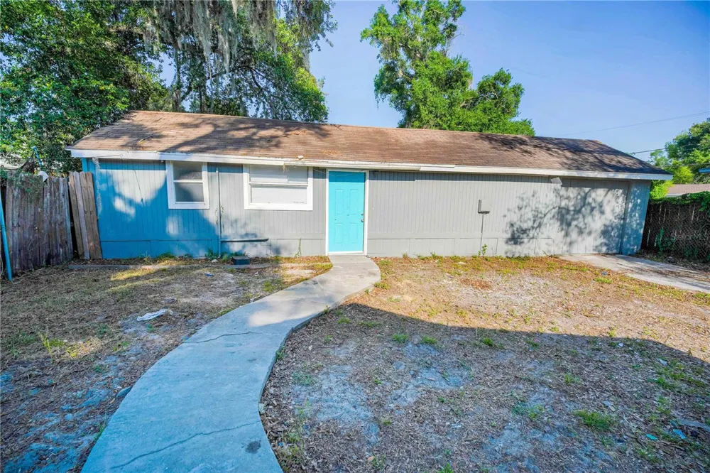 8103 BROOKS STREET Tampa, FL 33604