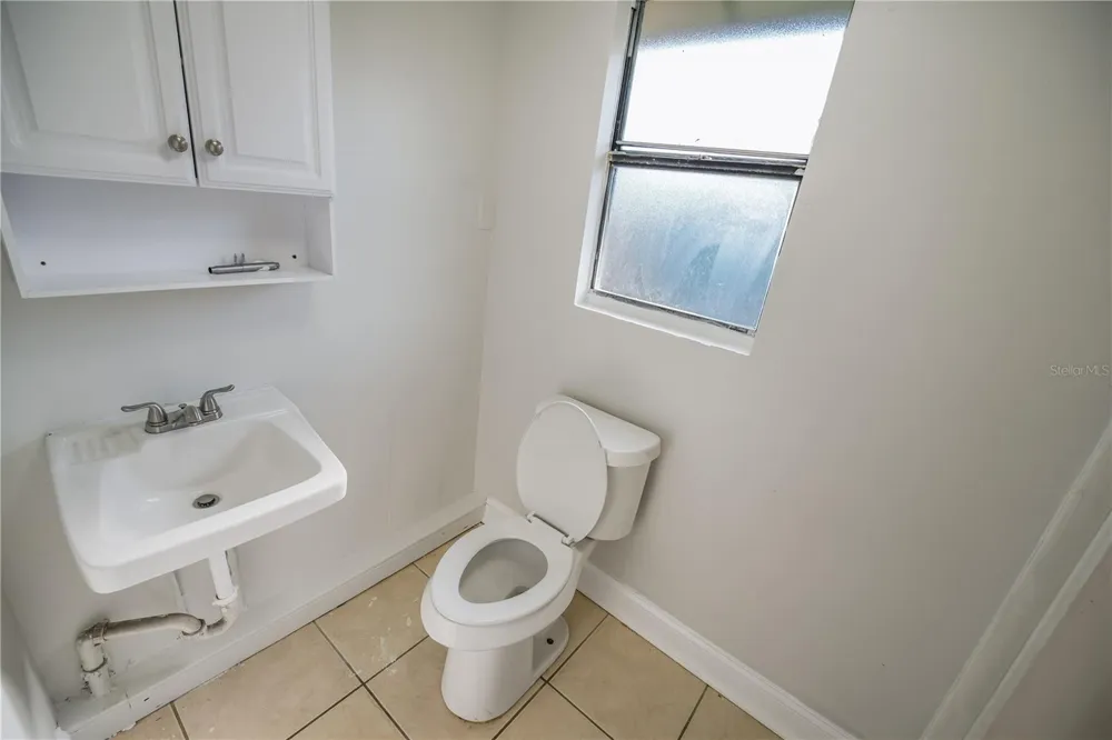 8103 BROOKS STREET Tampa, FL 33604