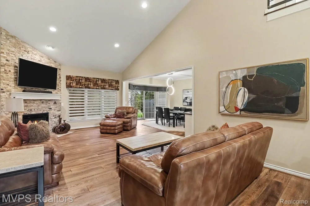 51879 Shoreview Drive Shelby Charter Township, MI 48316