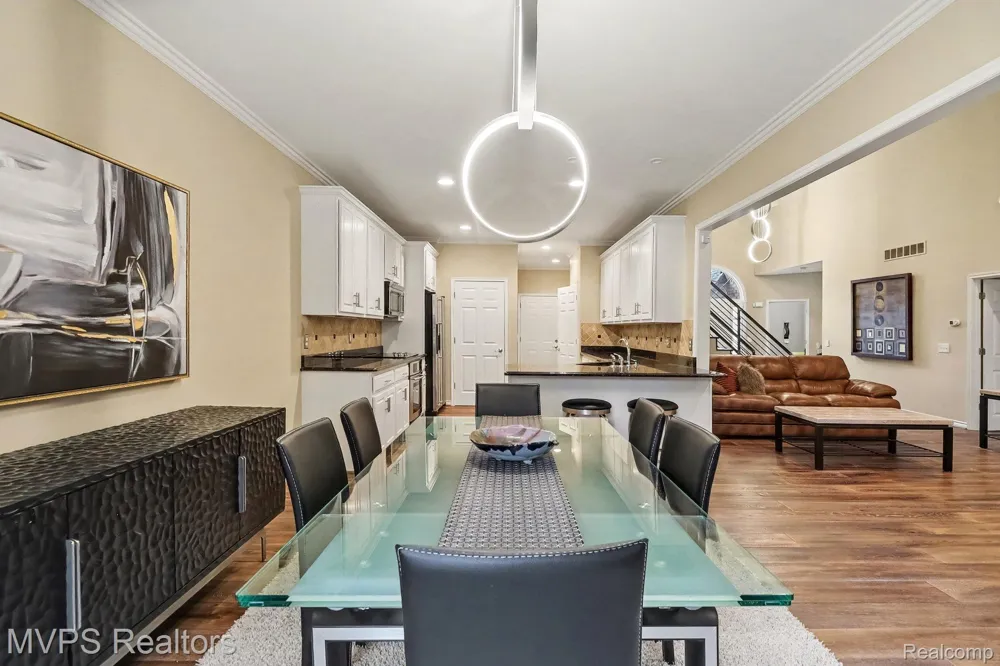 51879 Shoreview Drive Shelby Charter Township, MI 48316