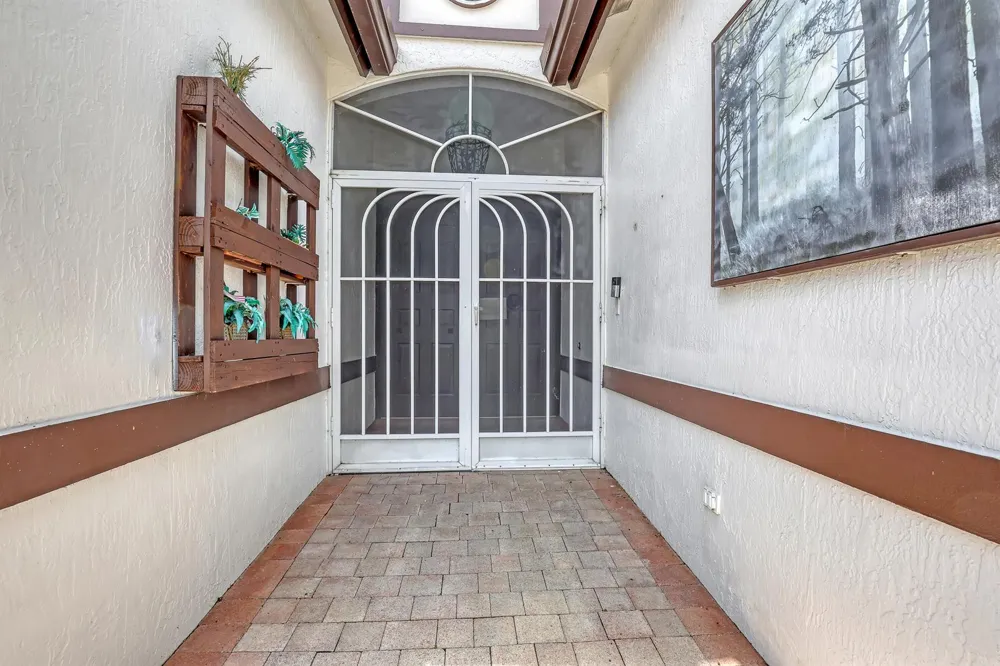 9974 Mantova Drive Lake Worth, FL 33467