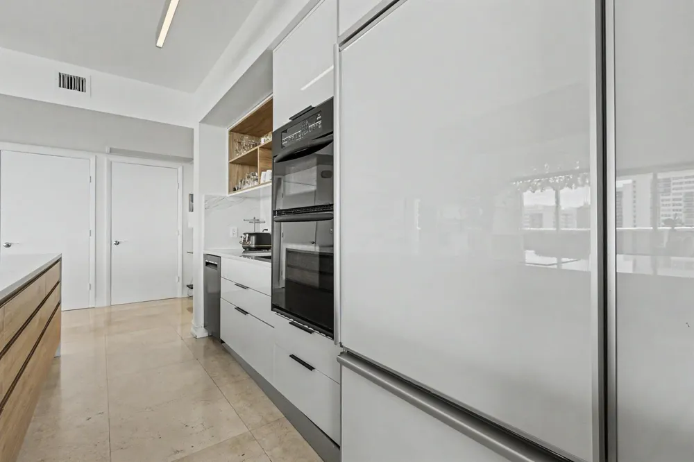 1830 S Ocean Drive #1402 Hallandale Beach, FL 33009