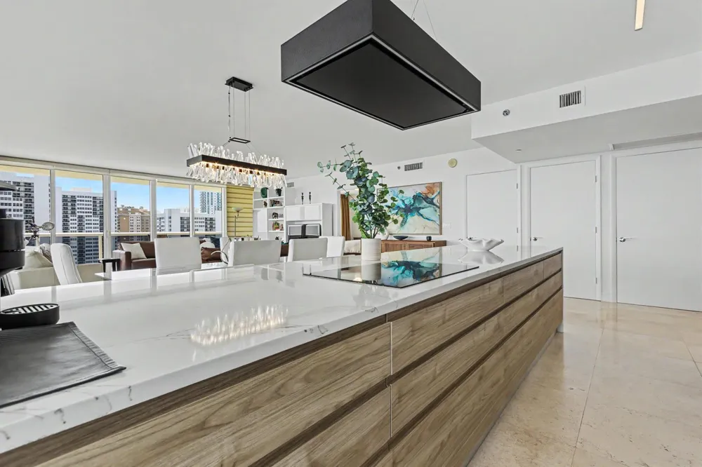 1830 S Ocean Drive #1402 Hallandale Beach, FL 33009