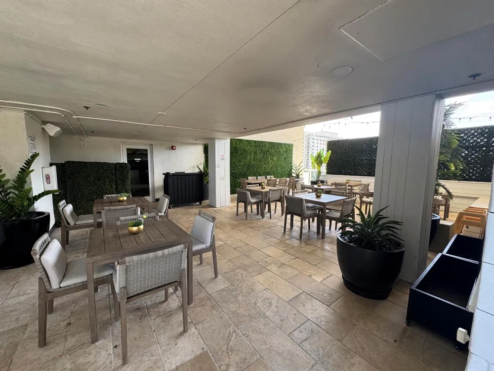 1830 S Ocean Drive #1402 Hallandale Beach, FL 33009