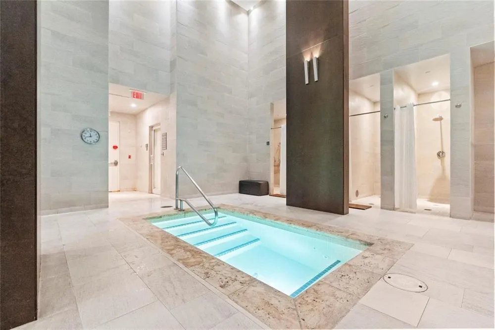 1830 S Ocean Drive #1402 Hallandale Beach, FL 33009