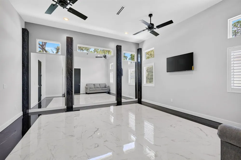145 24TH AVENUE Vero Beach, FL 32962