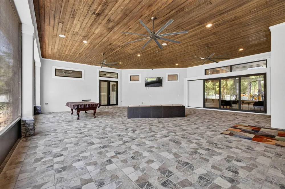 145 24TH AVENUE Vero Beach, FL 32962