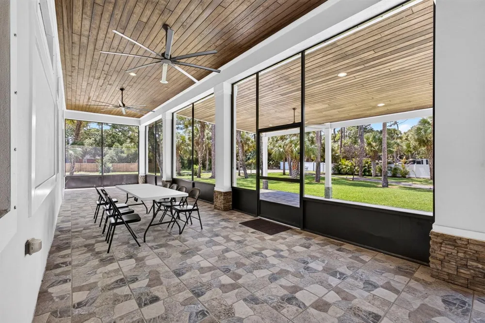 145 24TH AVENUE Vero Beach, FL 32962