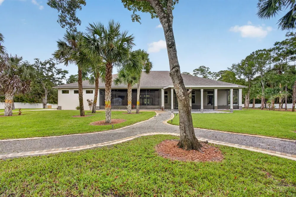 145 24TH AVENUE Vero Beach, FL 32962