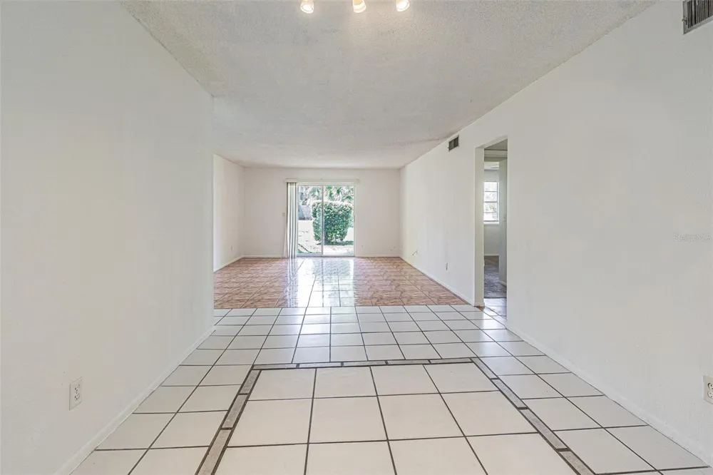 7517 ABONADO ROAD #7517 Tampa, FL 33615