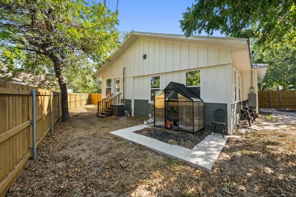5714 Avenue D Austin, TX 78752
