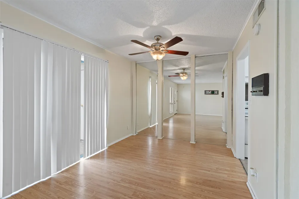6718 Silvermine Drive #704 Austin, TX 78736