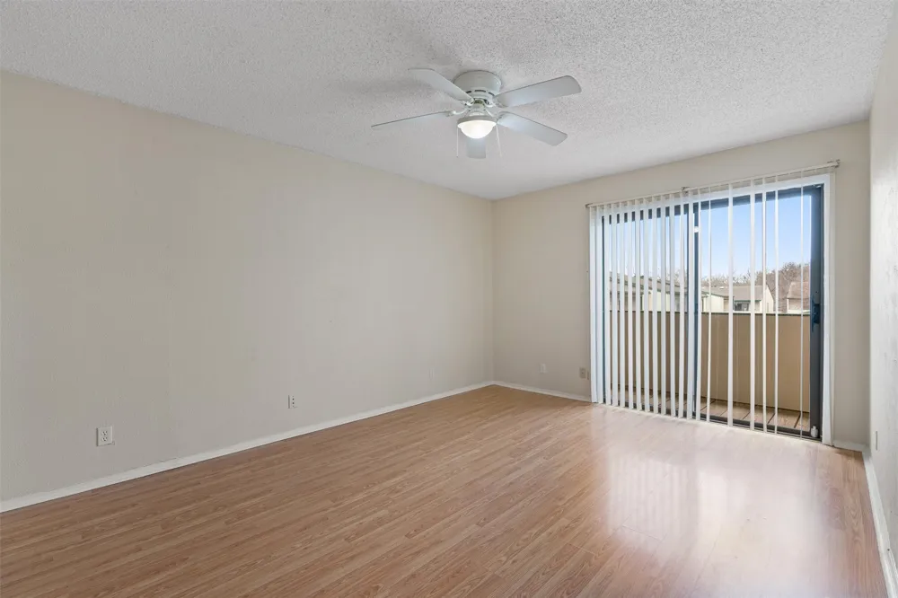 6718 Silvermine Drive #704 Austin, TX 78736