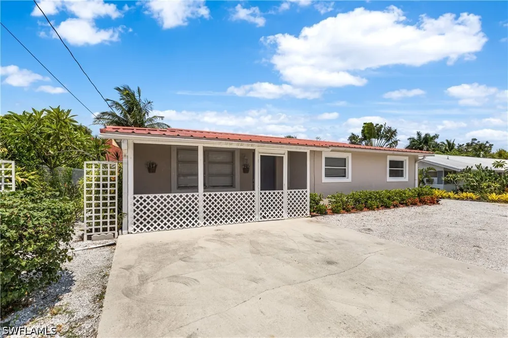 Thomasson Drive Naples, FL 34112