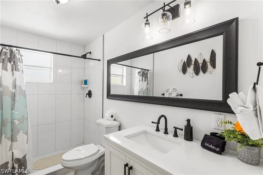 Thomasson Drive Naples, FL 34112