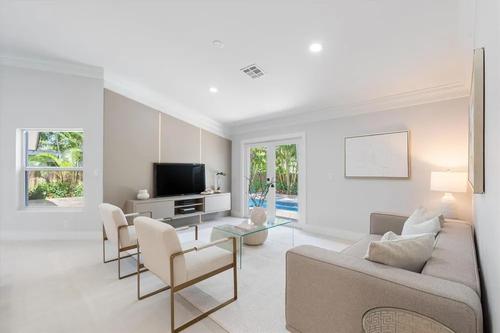 1132 NE 3rd Avenue Boca Raton, FL 33432