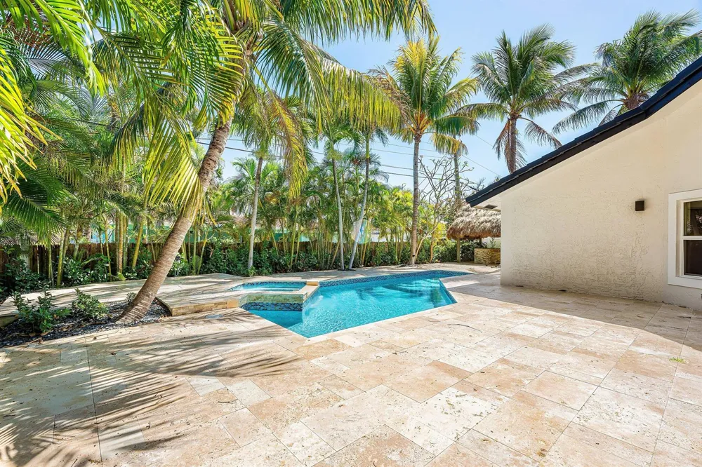 1132 NE 3rd Avenue Boca Raton, FL 33432