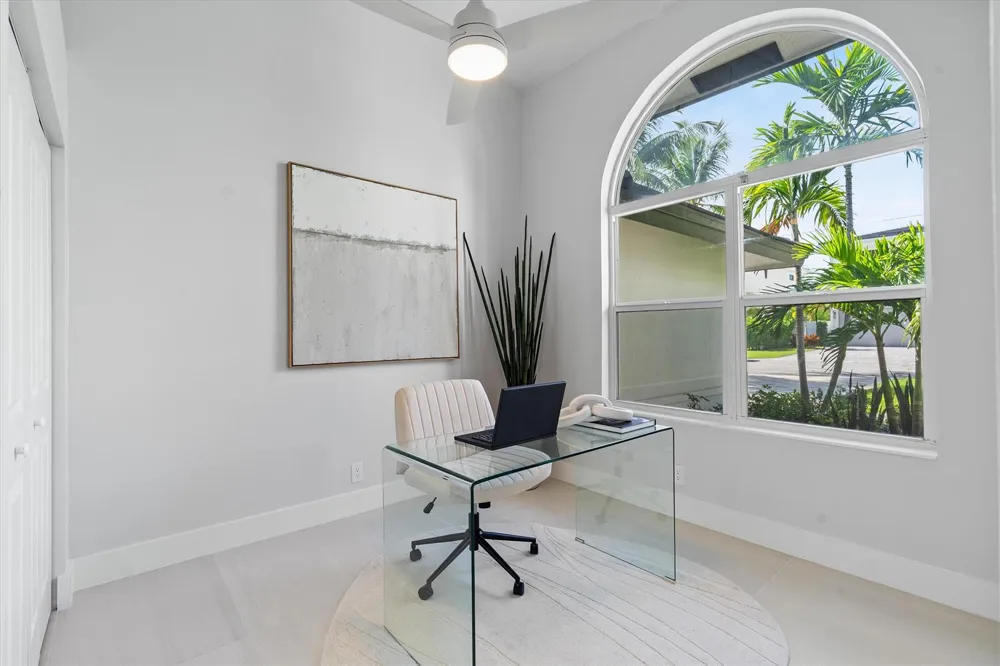 1132 NE 3rd Avenue Boca Raton, FL 33432