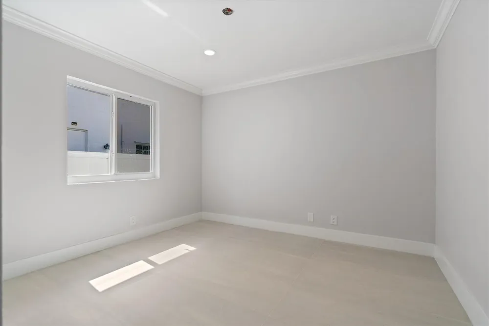 1132 NE 3rd Avenue Boca Raton, FL 33432