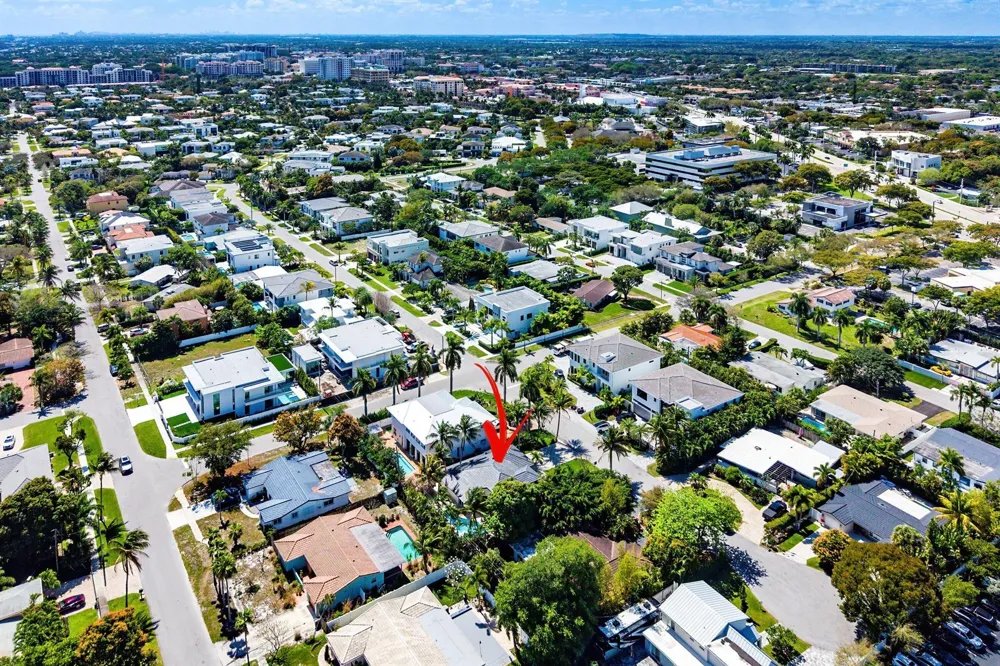1132 NE 3rd Avenue Boca Raton, FL 33432