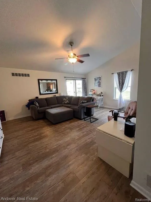 6294 Princess Court Flint Charter Township, MI 48433