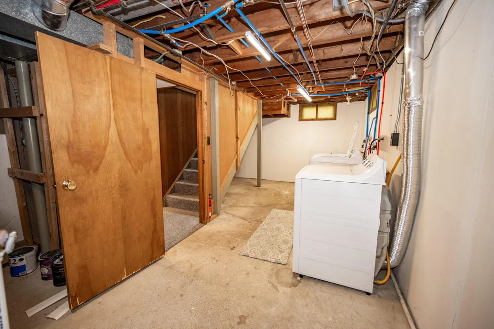 3134 Englehurst Avenue SW Wyoming City, MI 49548