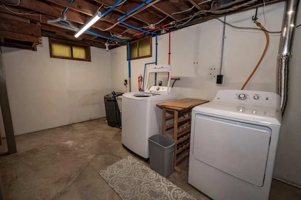 3134 Englehurst Avenue SW Wyoming City, MI 49548