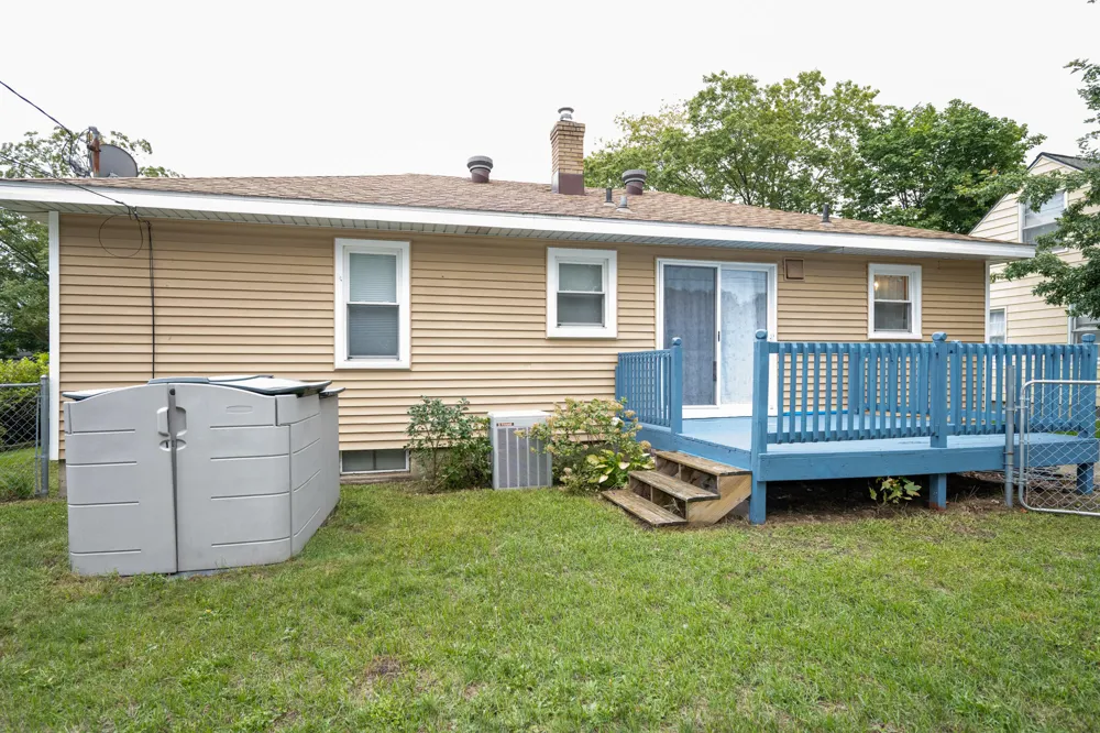3134 Englehurst Avenue SW Wyoming City, MI 49548