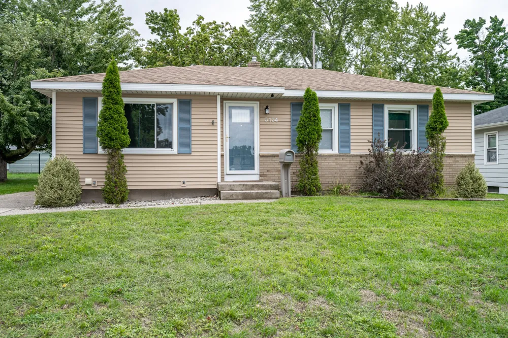 3134 Englehurst Avenue SW Wyoming City, MI 49548