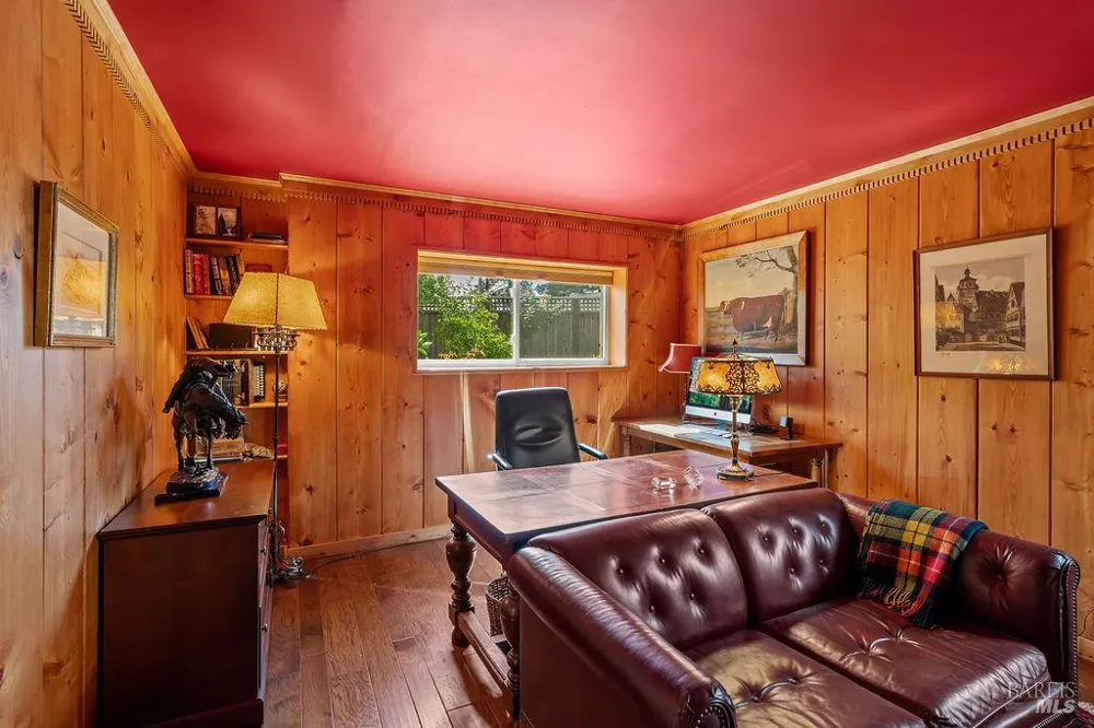 1816 Sherwood Circle Santa Rosa, CA 95405
