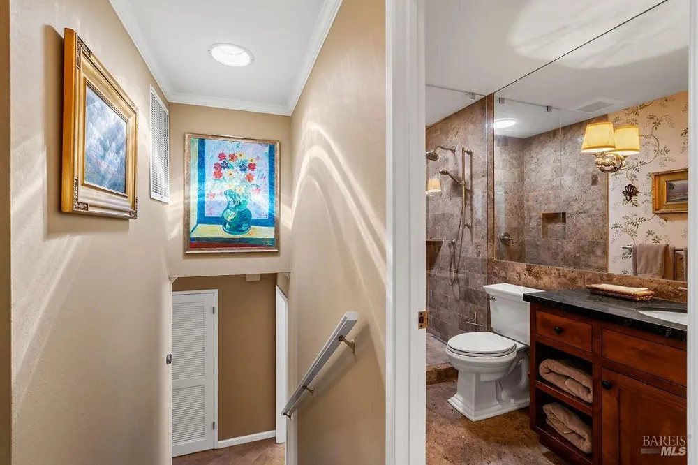 1816 Sherwood Circle Santa Rosa, CA 95405