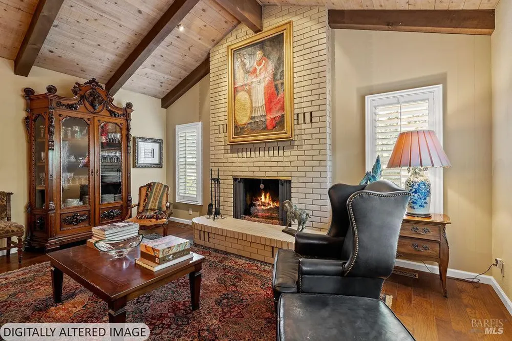 1816 Sherwood Circle Santa Rosa, CA 95405