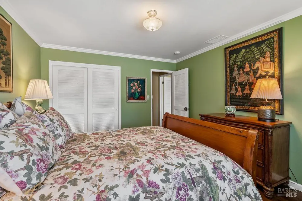 1816 Sherwood Circle Santa Rosa, CA 95405